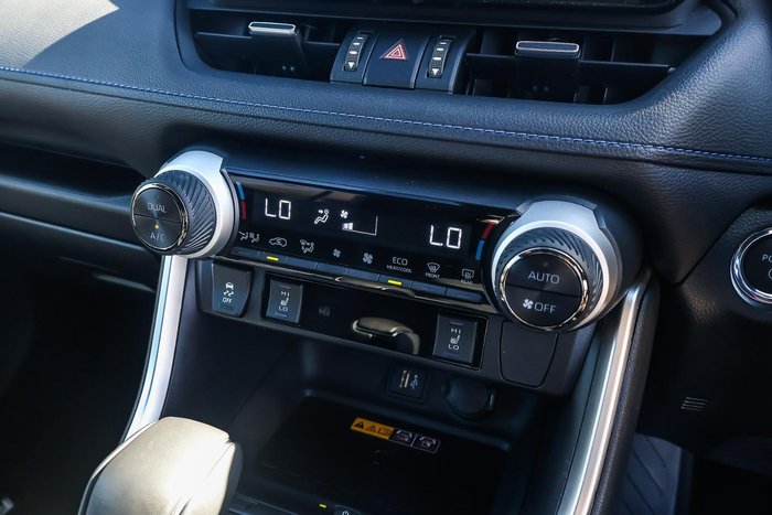 2024 Toyota RAV4 XSE