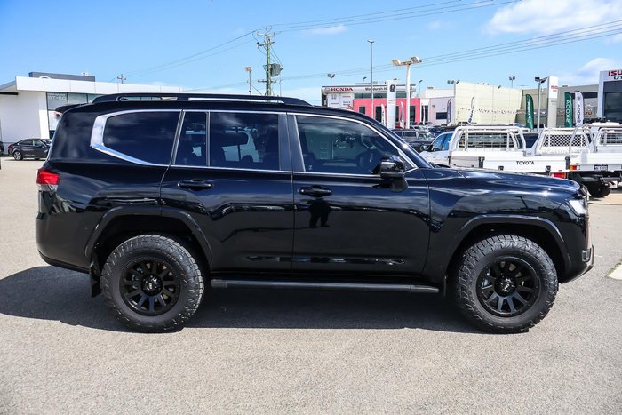 2024 Toyota Landcruiser VX