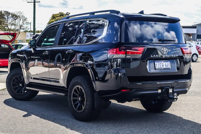 2024 Toyota Landcruiser VX