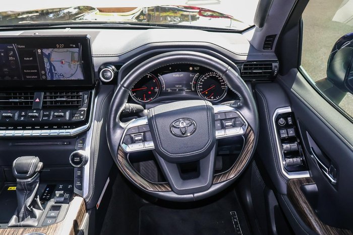 2024 Toyota Landcruiser VX
