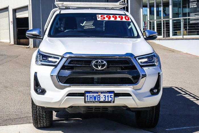 2023 Toyota Hilux SR5