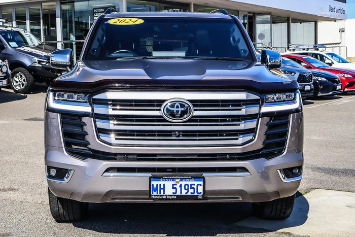 2024 Toyota Landcruiser Sahara ZX