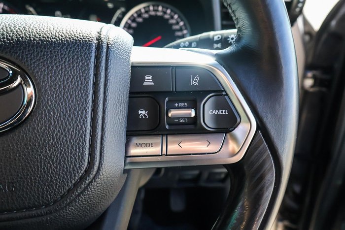 2024 Toyota Landcruiser Sahara ZX