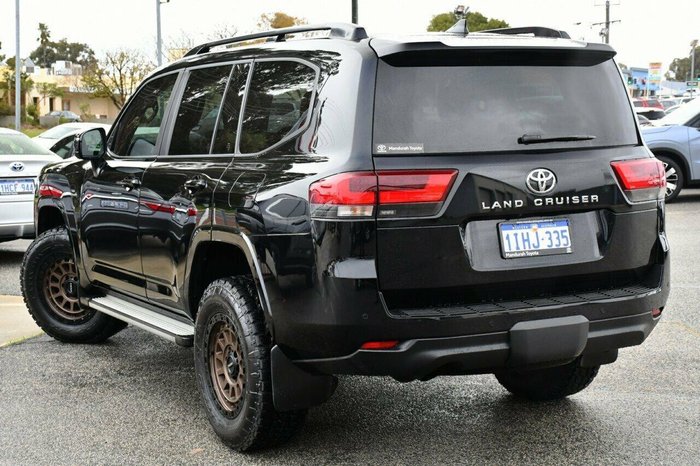 2024 Toyota Landcruiser GXL