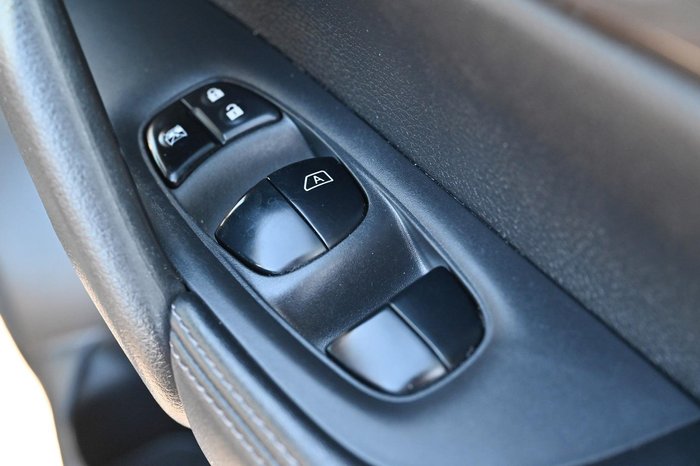 2021 Nissan X-TRAIL ST