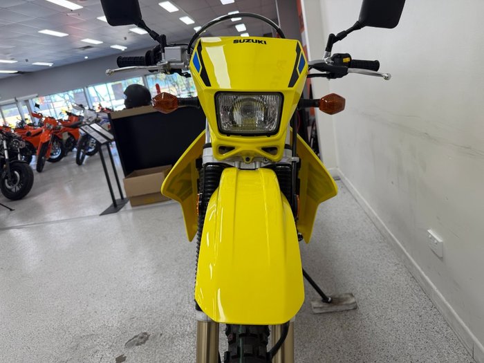 2025 Suzuki 2025 Suzuki 400CC DR-Z400EM2 Enduro Yellow