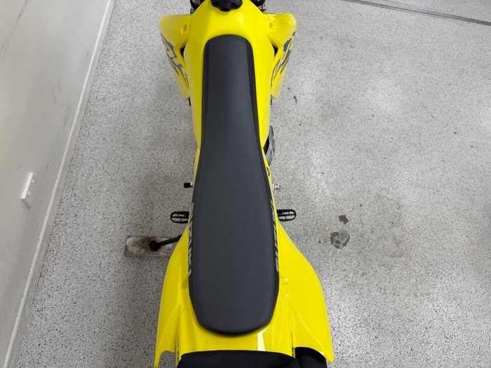 2025 Suzuki 2025 Suzuki 400CC DR-Z400EM2 Enduro Yellow