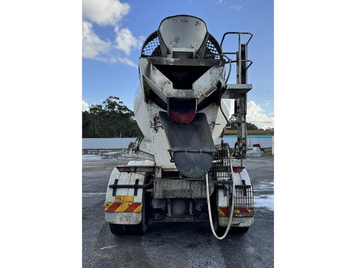 2007 MACK Concrete Agi Truck METROLINER