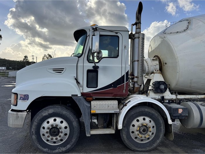 2007 MACK Concrete Agi Truck METROLINER