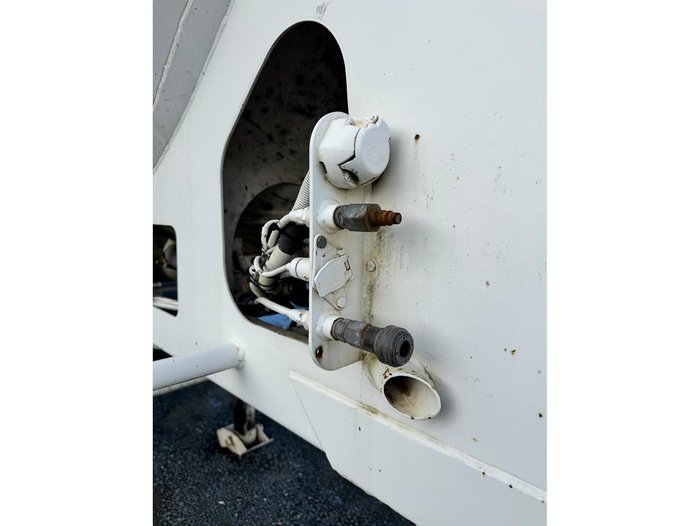 2000 KOCKUMS INDUSTRIES (AUST) P/L Concrete Tanker Trailer