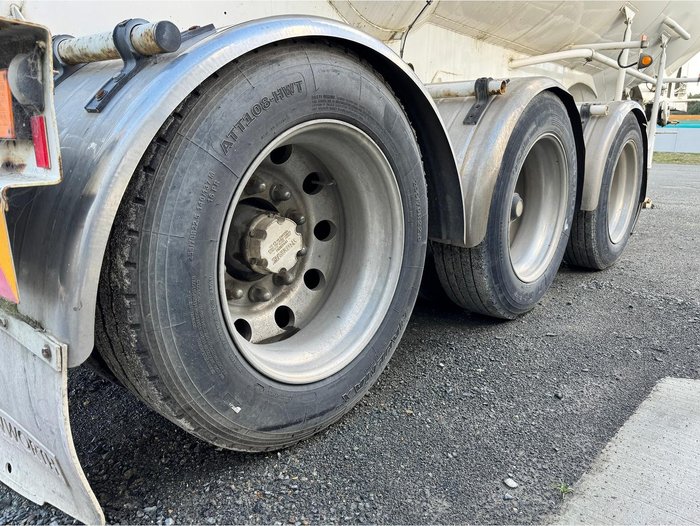 2000 KOCKUMS INDUSTRIES (AUST) P/L Concrete Tanker Trailer