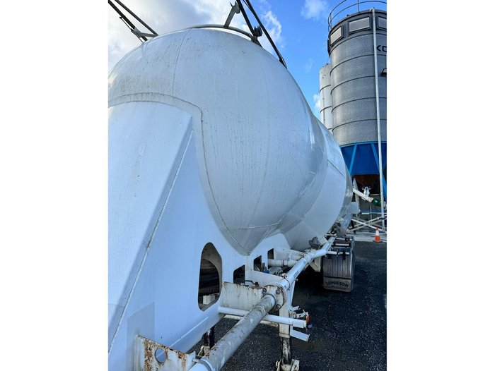 2000 KOCKUMS INDUSTRIES (AUST) P/L Concrete Tanker Trailer