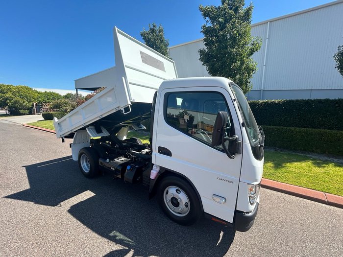 2025 Fuso Canter 615 Euro 6 White