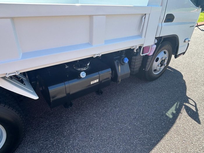 2025 Fuso Canter 615 Euro 6 White