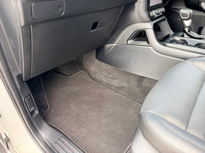 2025 Ford Everest Sport