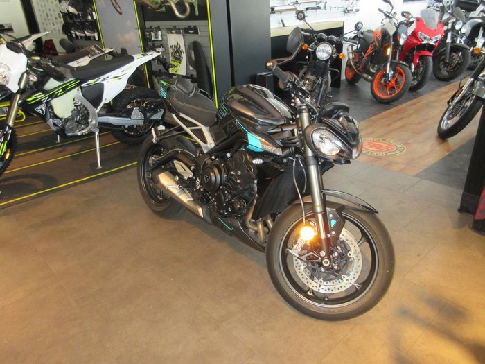 2025 Triumph Street Triple RS Street Triple Silver