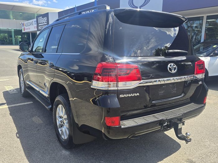 2016 Toyota Landcruiser Sahara VDJ200R 4X4 Dual Range Black