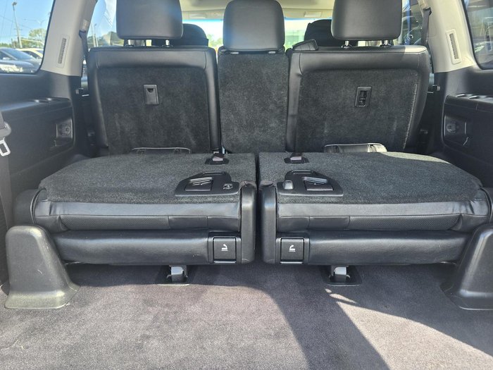 2016 Toyota Landcruiser Sahara VDJ200R 4X4 Dual Range Black