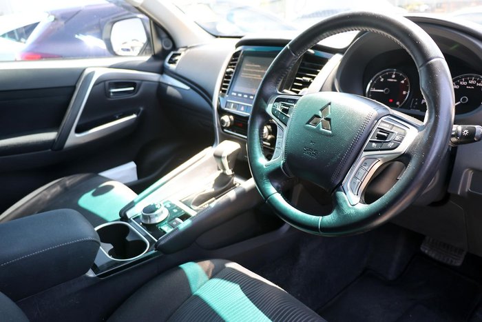 2022 Mitsubishi Pajero Sport GLX