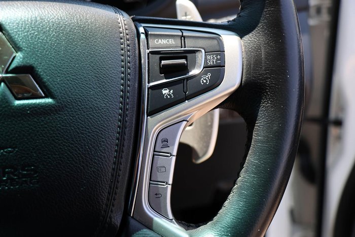 2022 Mitsubishi Pajero Sport GLX