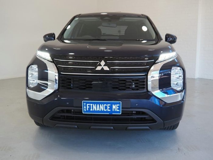 2022 Mitsubishi Outlander ES