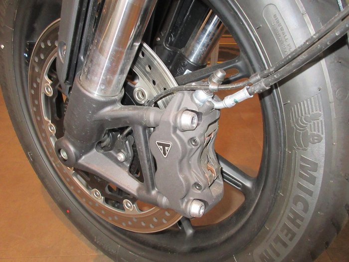 2025 Triumph Speed Twin 900 Speed Twin Black