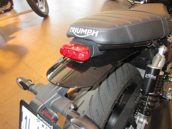 2025 Triumph Speed Twin 900 Speed Twin Black