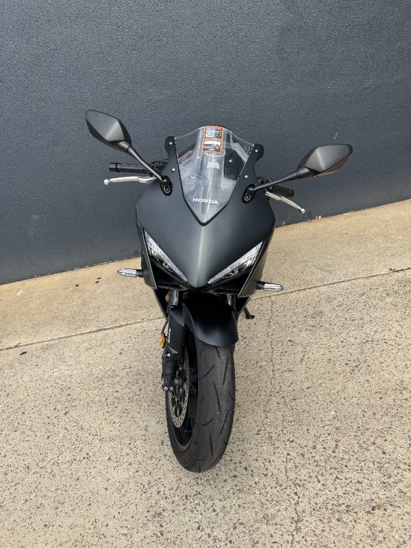 2025 Honda CBR650R BLACK