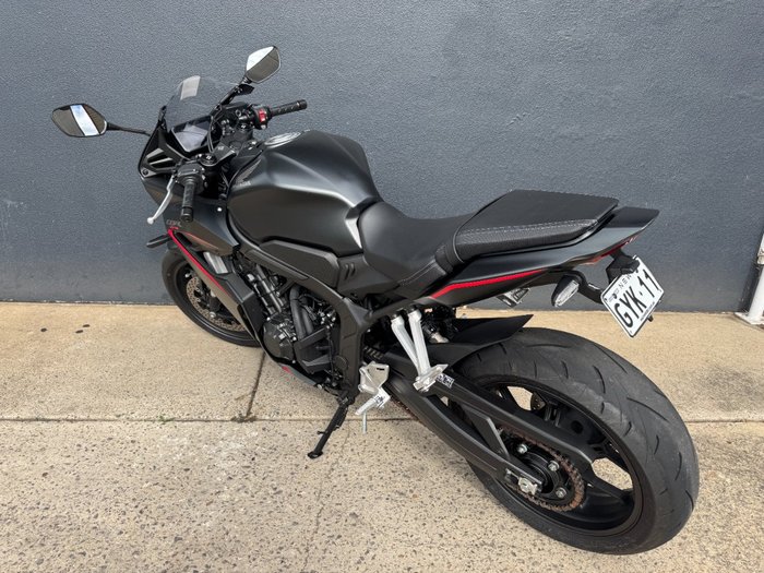 2025 Honda CBR650R BLACK