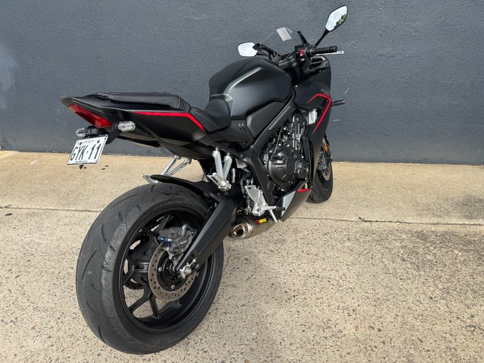 2025 Honda CBR650R BLACK