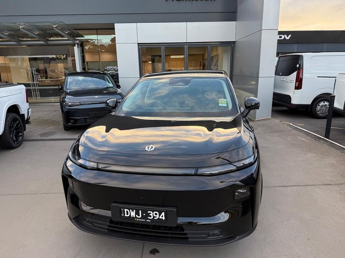 2025 Leapmotor B10 Design LR