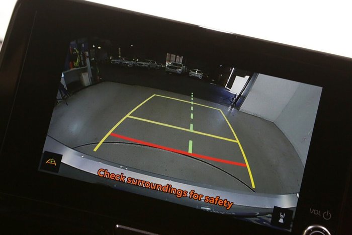 2025 Toyota Yaris SX Hybrid