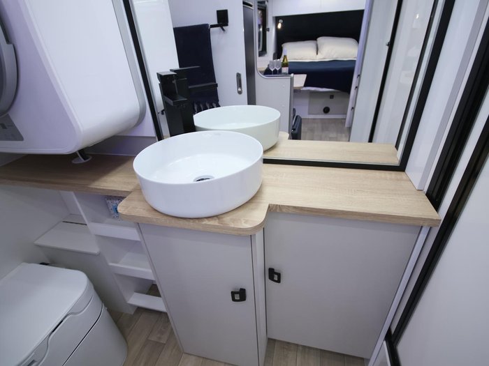 2024 Wonderland RV Amaroo 17' 05