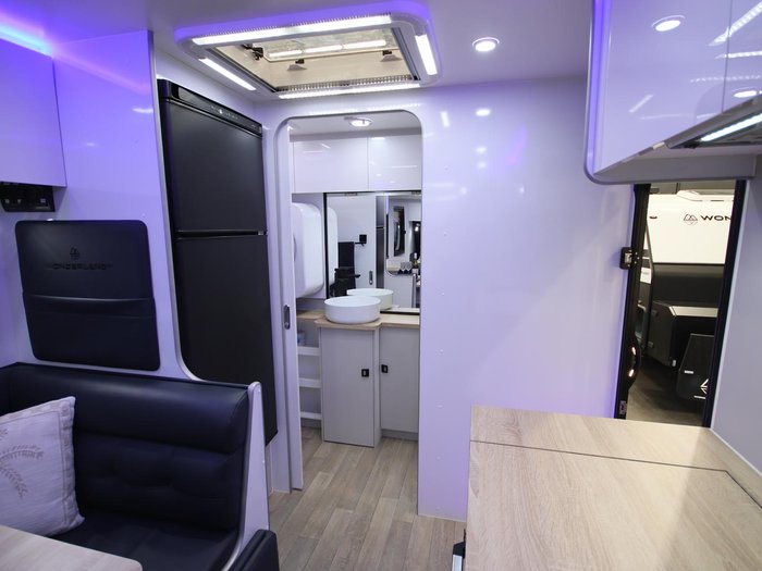 2024 Wonderland RV Amaroo 17' 05