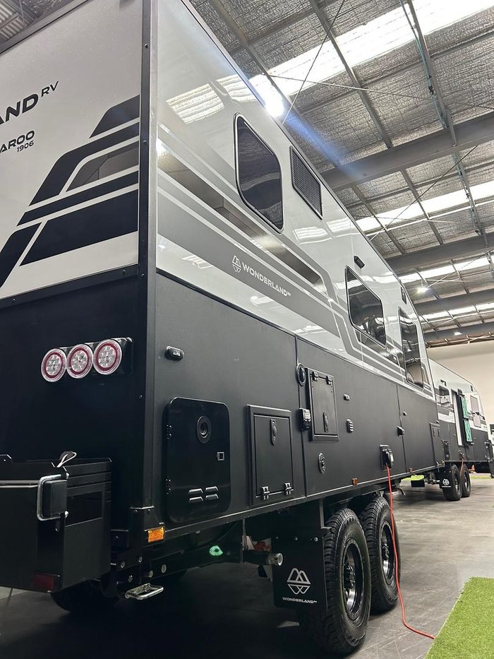 2026 Wonderland RV Amaroo 1906Q-M-C