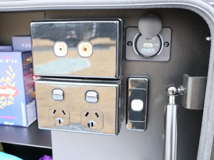 2026 Wonderland RV Amaroo 1906Q-M-C