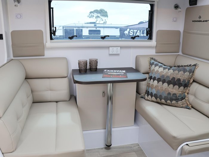 2026 Wonderland RV Amaroo 1906Q-M-C