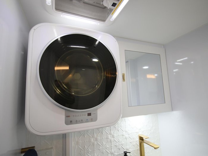 2026 Wonderland RV Amaroo 2106 Rear Bunk Layout