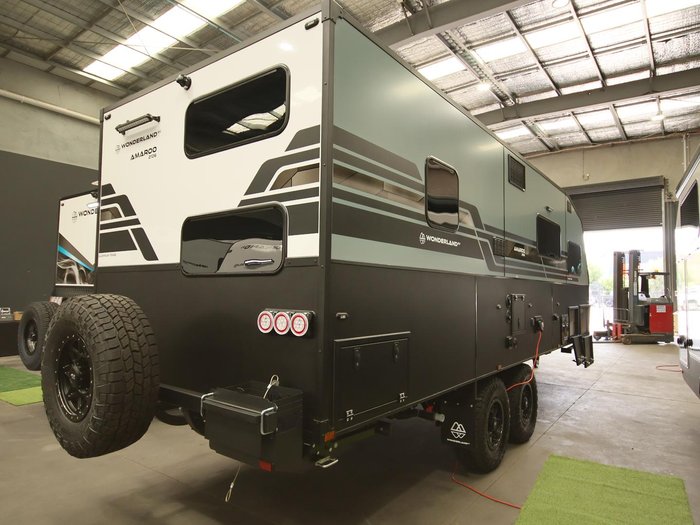 2026 Wonderland RV Amaroo 2106 Rear Bunk Layout