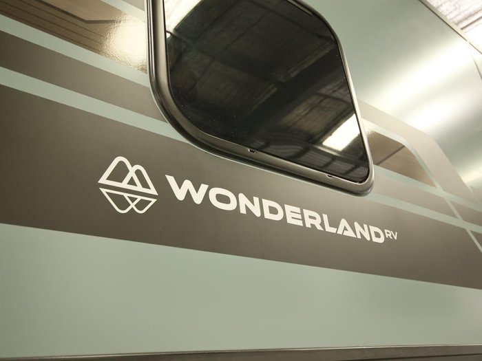 2026 Wonderland RV Amaroo 2106 Rear Bunk Layout