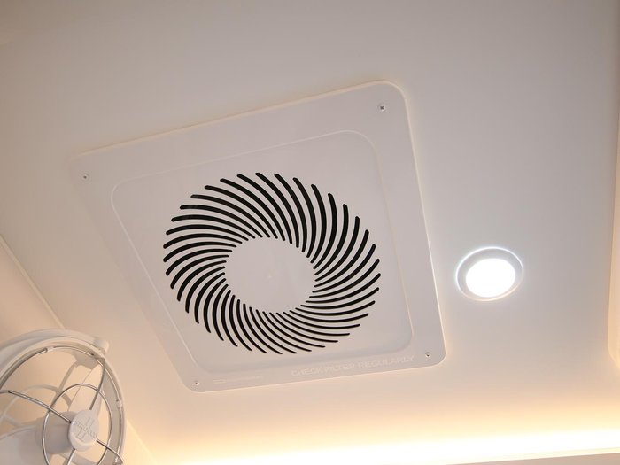 2026 Wonderland RV Amaroo 2106 Rear Bunk Layout