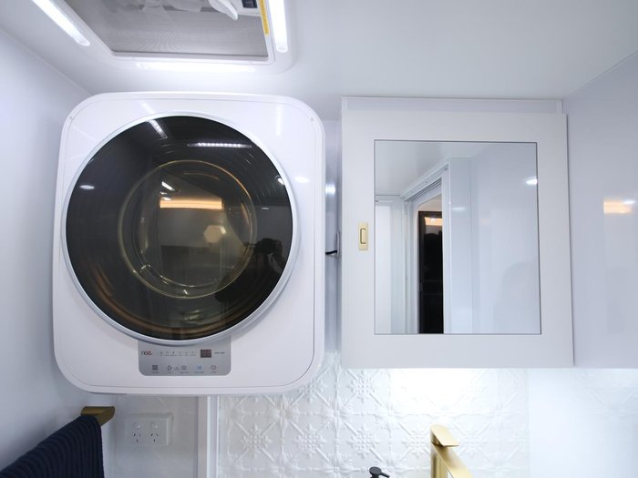 2026 Wonderland RV Amaroo 2106 Rear Bunk Layout