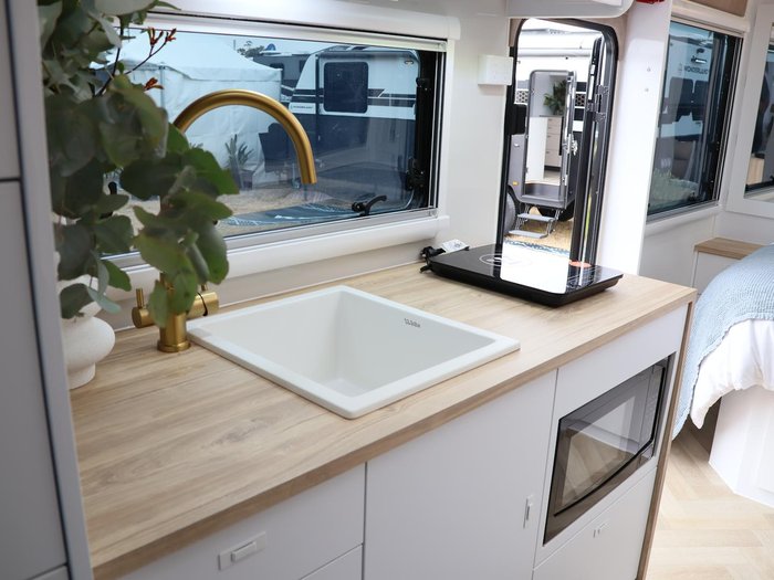 2026 Wonderland RV Amaroo Quad Bunk