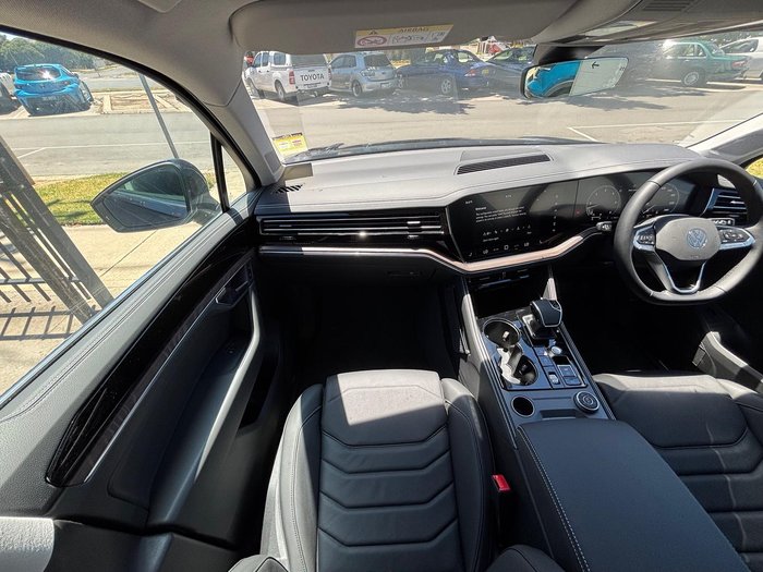 2025 Volkswagen Touareg 170TDI