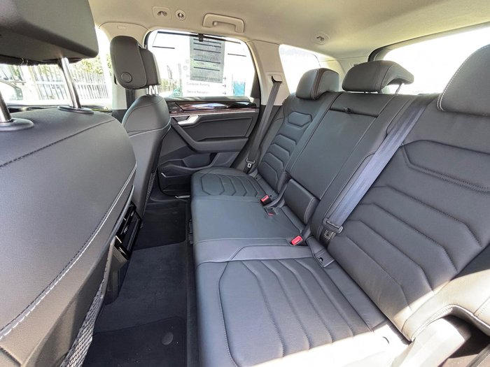 2025 Volkswagen Touareg 170TDI