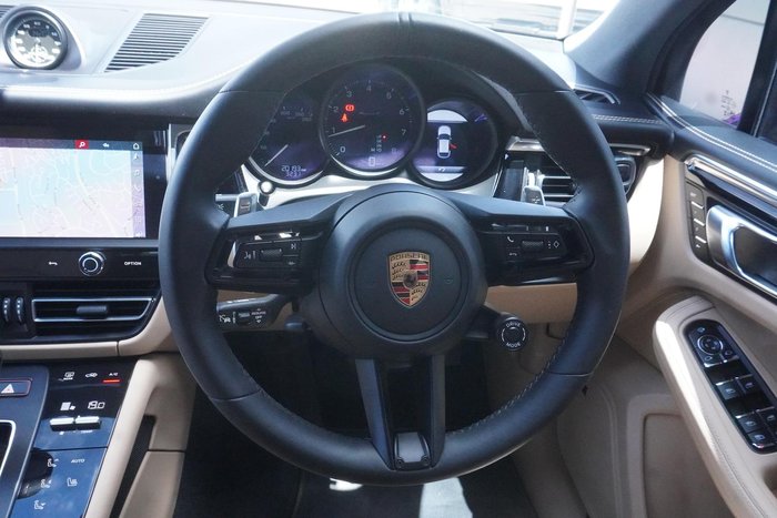 2024 Porsche Macan T