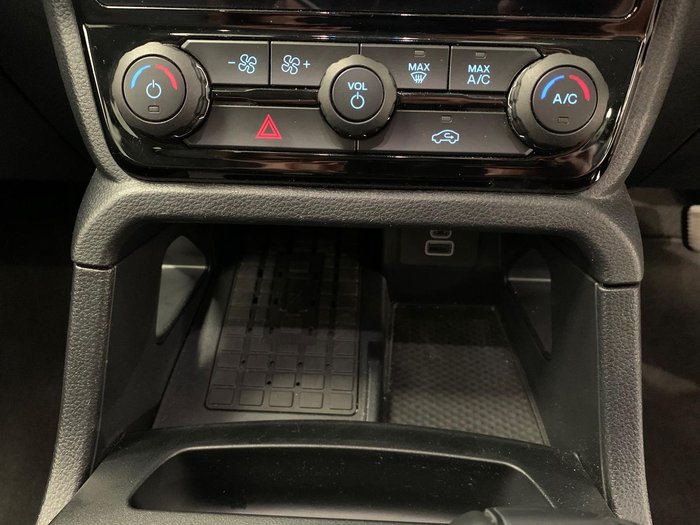 2025 Ford Everest Trend