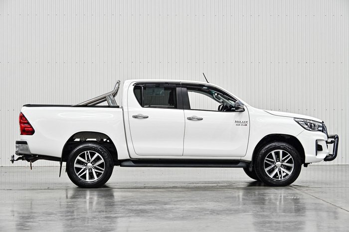 2020 Toyota Hilux SR5