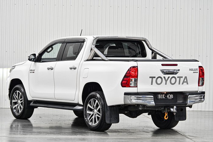 2020 Toyota Hilux SR5