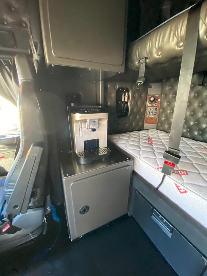 2022 Kenworth K200